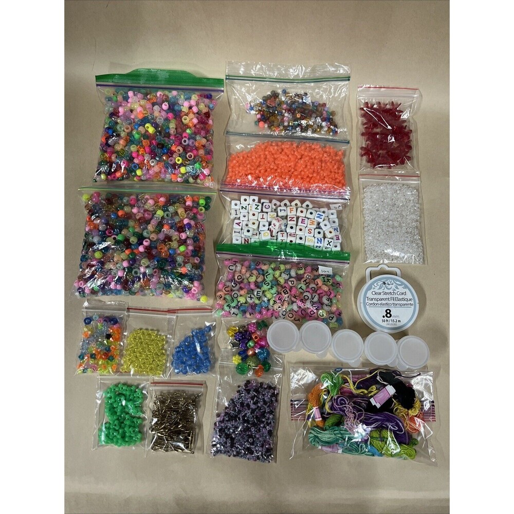 Big Lot of Beads Arts & Crafts Kids Jewlery Seed Beads Most Plastic